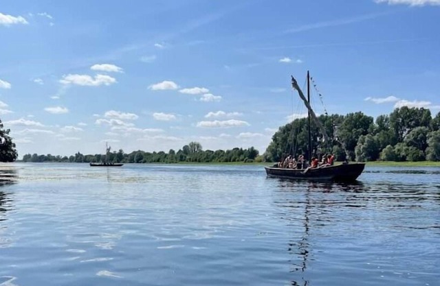 House at the foot of the castle