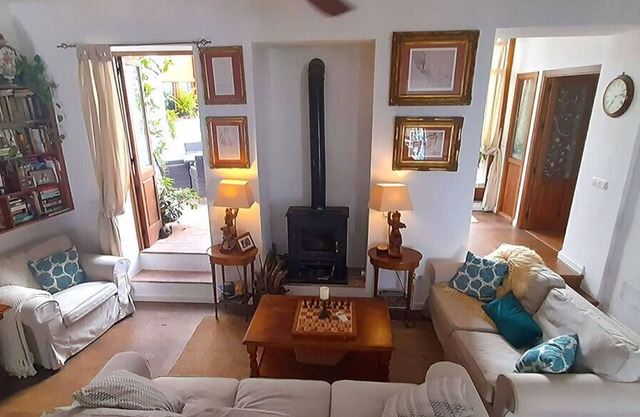 House-Exclusive-Ensuite-Street View-Casa Millers