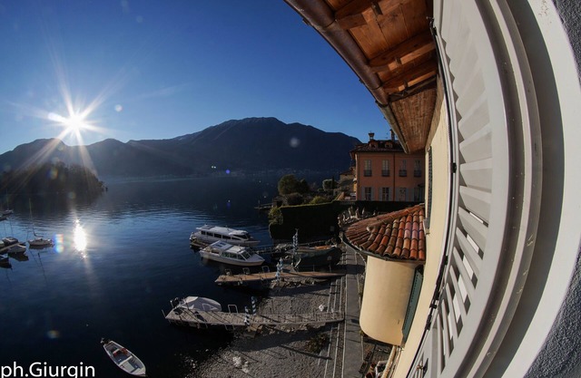 HOUSE FEDE "pieds dans l'eau" suite just by Lake Como, what a view!