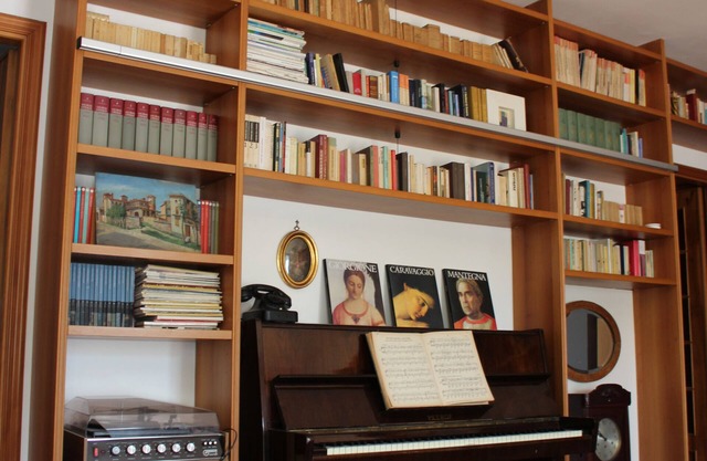 House Immersed in Nature, Not Far from the Sea.