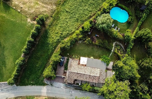House in Ostra with private pool