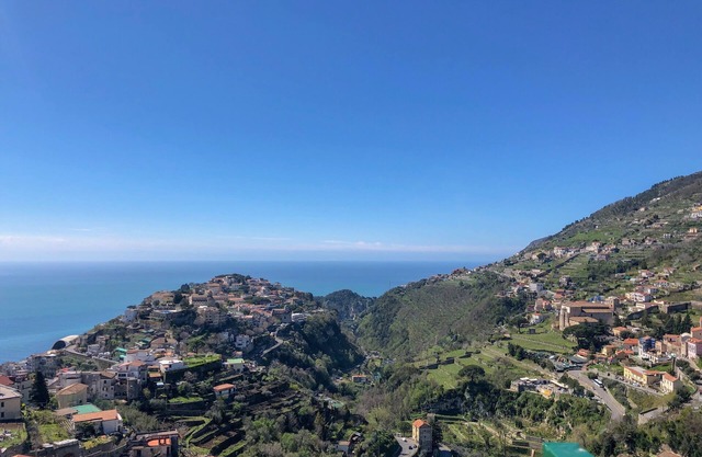 House Joseph with beautiful view and private parking