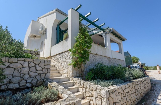 House Mirta (10909-K1) - Veli Rat (Dugi otok)