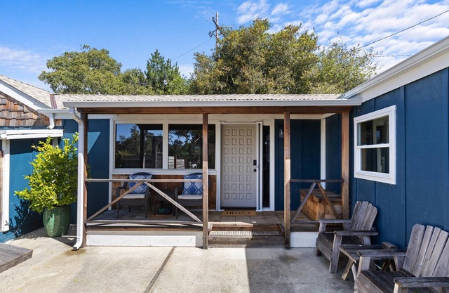 House of Joy: 3 BR, 2 BA in Cambria, Sleeps 8