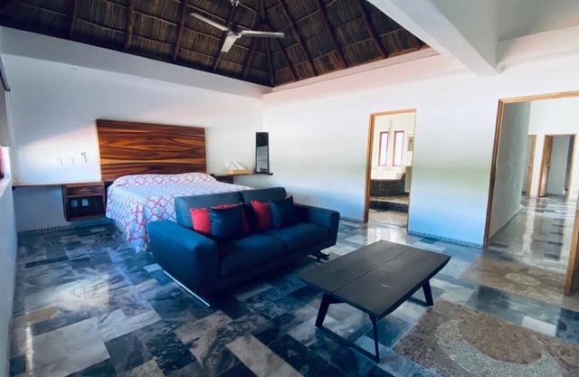 House on the canal private dock and pool