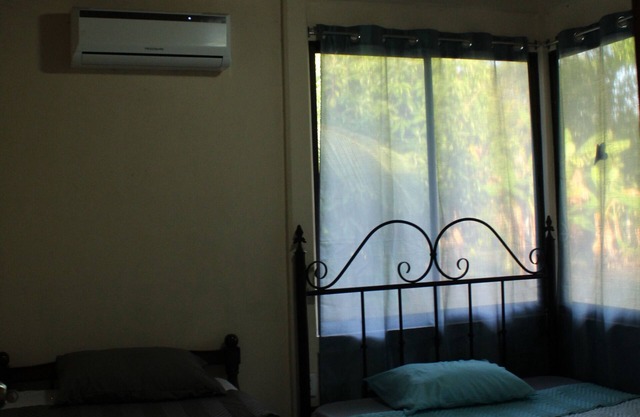 House surrounded by nature, ideal to rest.