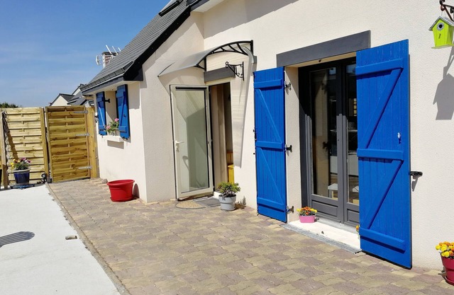 House with enclosed garden in a residence in Kermaria-Sulard-4 persons-2Ch