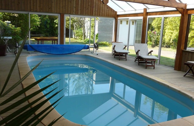 House with indoor pool and sauna, in Brittany, 10 people
