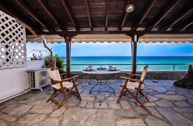 Houseloft Grand Sunset Siviri Beach