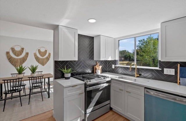 Howdy! Modern stay in Austin