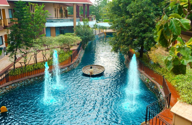 HUDSON RESORTS