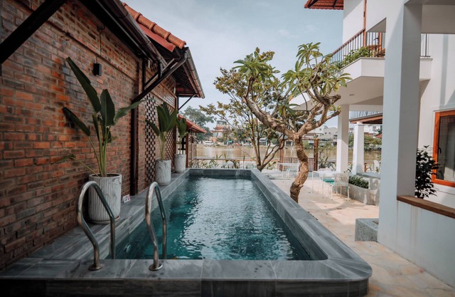 Hue Riverside Villa