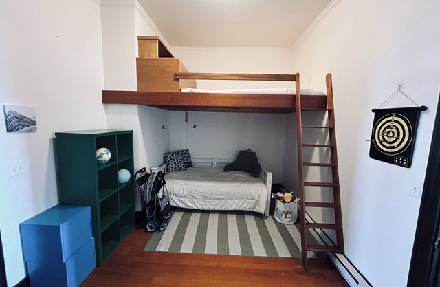 Huge apartment and rooftop patio. The best place in Fairfield to stay as a group