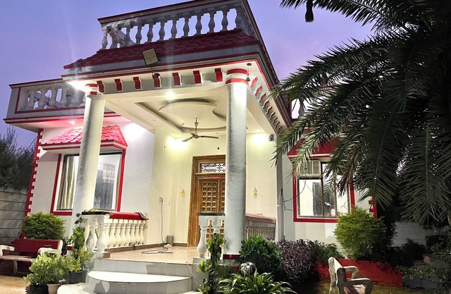 Huge farmhouse with fresh water swimming pool