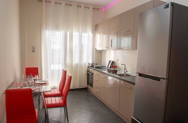 Huge Luxury City Apartment