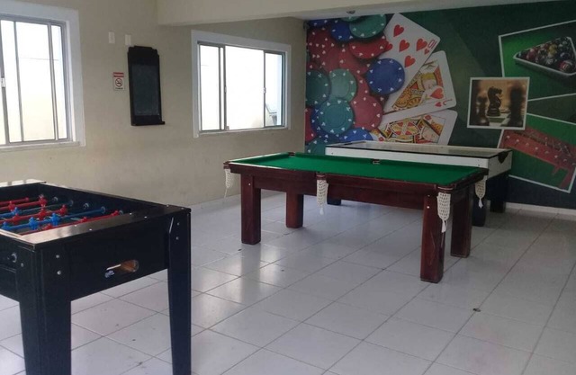 I rent apt in condominium club near the estra do coco and Canaval