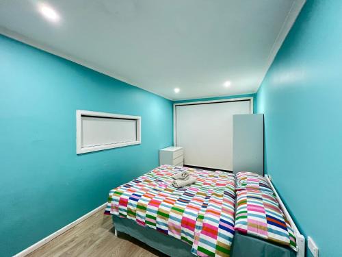 I Room
