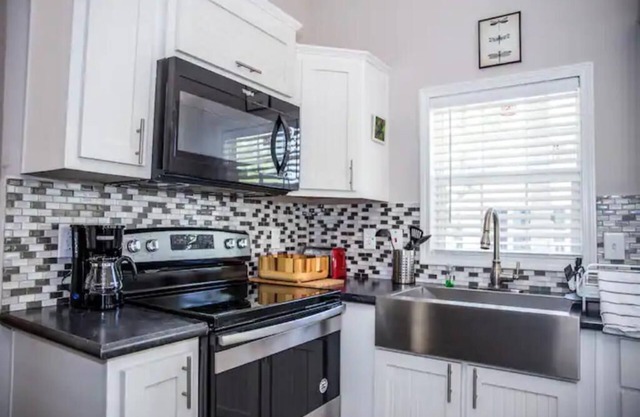 Iatt Lake Cabins and Kayaks Dragonfly House