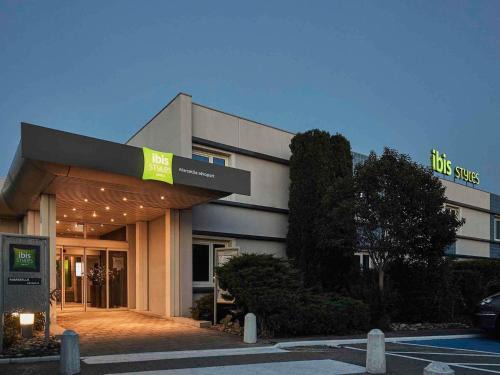 ibis Styles Marseille Aéroport