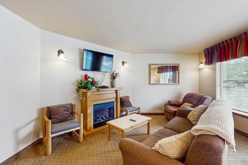 Icicle Village Resort 401 Aspen Abode