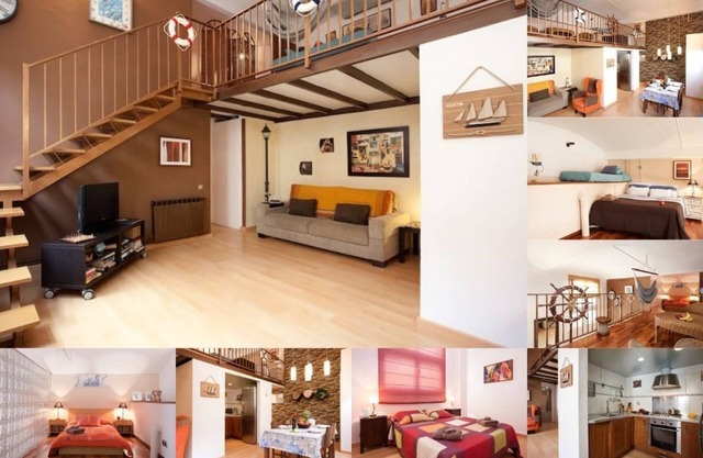 Ideal Acomodis Duplex apartment, steps from Las Ramblas!