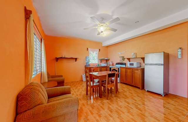 Ideal Getaway W/Full Kitchens, Free WiFi, Beach Access