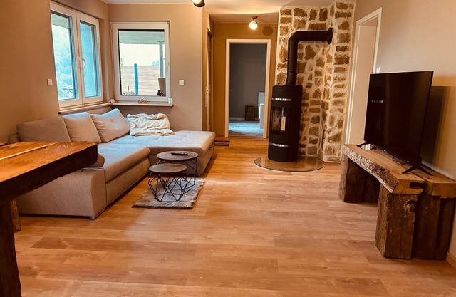 "Idyllic vacation apartment - quiet, with terrace and panoramic view"