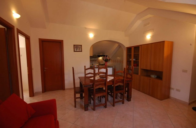 Il Libeccio A3 2 bedroom apartment with access to the garden and swimming pool