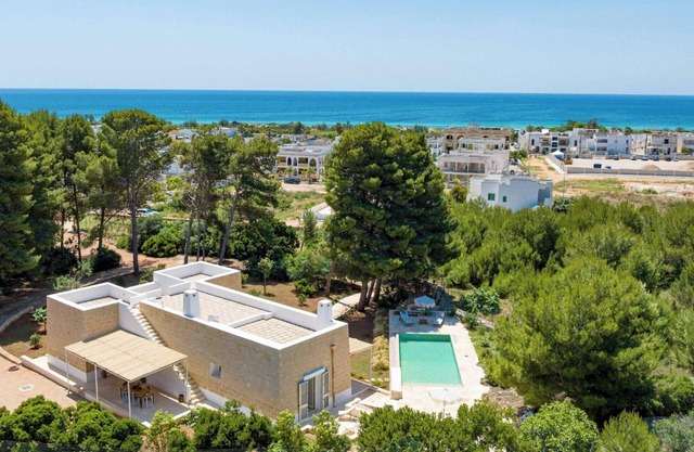 Il Nachiro 6, Emma Villas