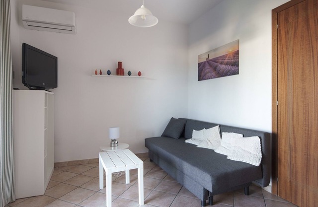 Il Vialetto Verde - One Bedroom Apartment, Sleeps 3
