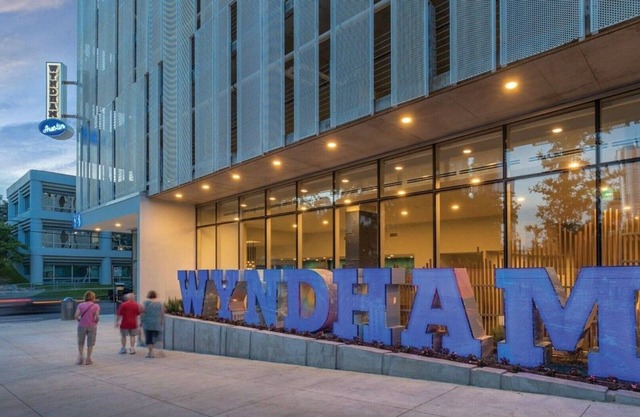 Immerse Yourself in the Heart of Austin at Wyndham Austin-Studio