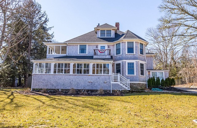 Impressive Osterville Residence - Ideal Location