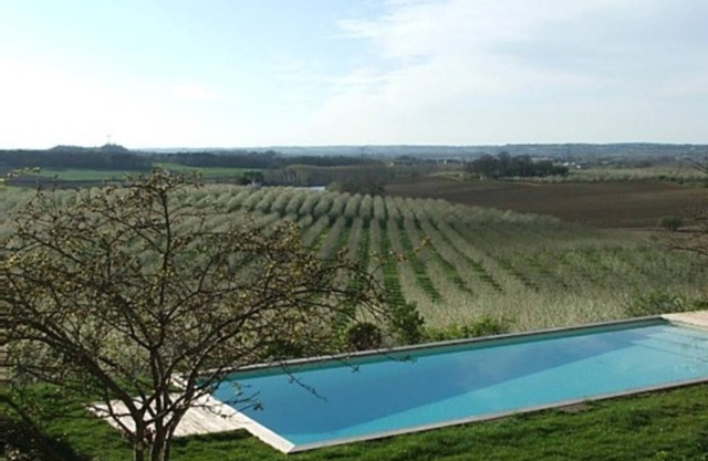 In Aquitaine, between the châteaux of Périgord and the vineyards of Bordeaux