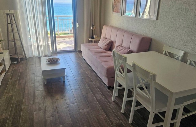 In front of the beach! Spacious apartment with amazing view.