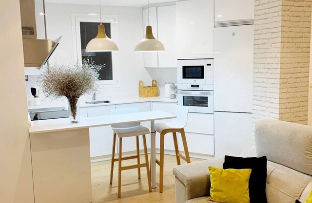 In the center of San Anton with parking included