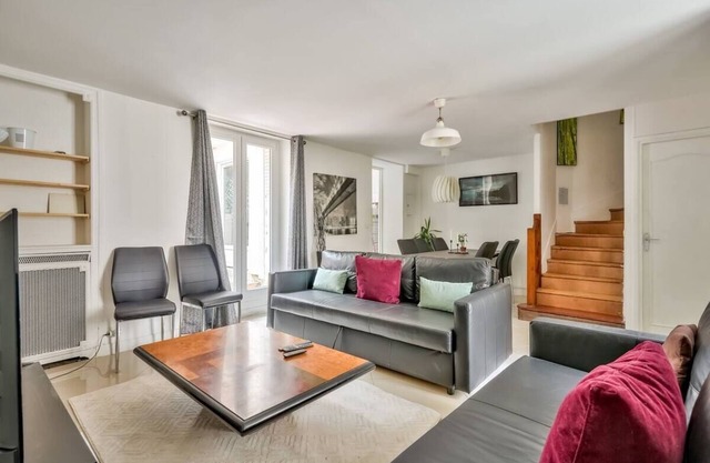 Incroyable Maison Avec Jardin Pour 10 Personnes Dans Paris!