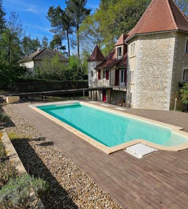 Independent apartment, quiet, forest and pool