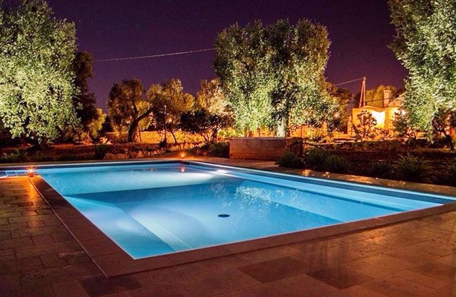 INDEPENDENT TRIPLE AND ACCOMMODATION IN THE 1700'S SPLENDID MASSERIA WITH SWIMMING POOL - WIFI