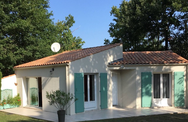 independent villa tt comfort on closed and sported has St Augustine