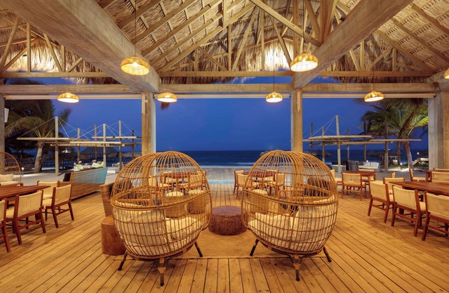 Indura Beach & Golf Resort, Curio Collection by Hilton