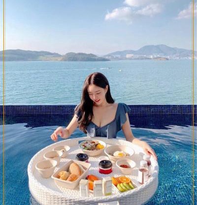 Infinity Luxe Danang & Pool