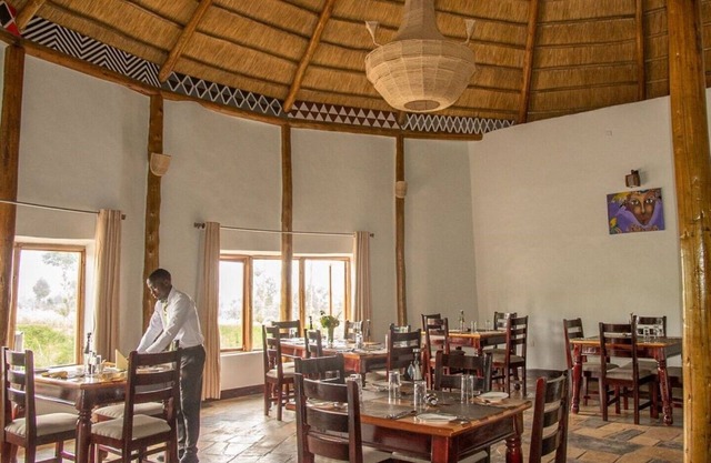 Ingagi Lodge UNIT 7 Double Luxury Independent Cabin