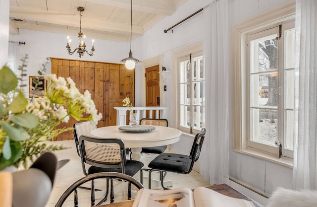 Initial | La petite école | Île d'Orléans