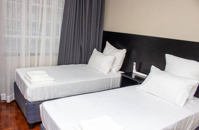 Inviting 3-bed Apartment In The City