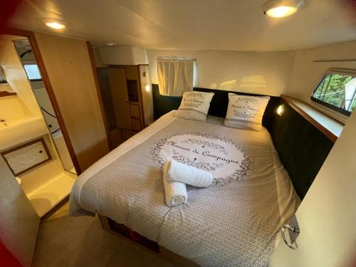 Iris, bateau douillet