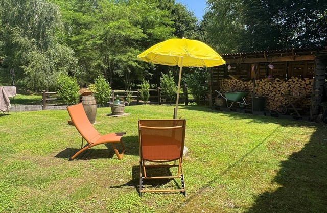 Iris House, Room with Garden surrounded by greenery 5 km from the lake