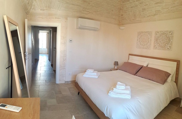Itria Valley Luxury holiday, Palazzo d'Itria in Apulia. Spacious bright spaces