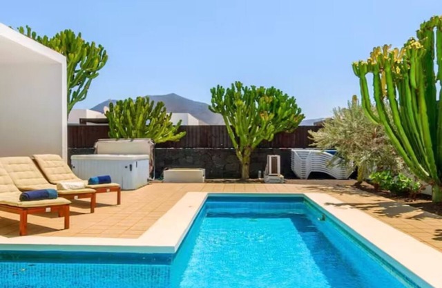 Jacks Place Villa Playa Blanca (piscina - jacuzzi)