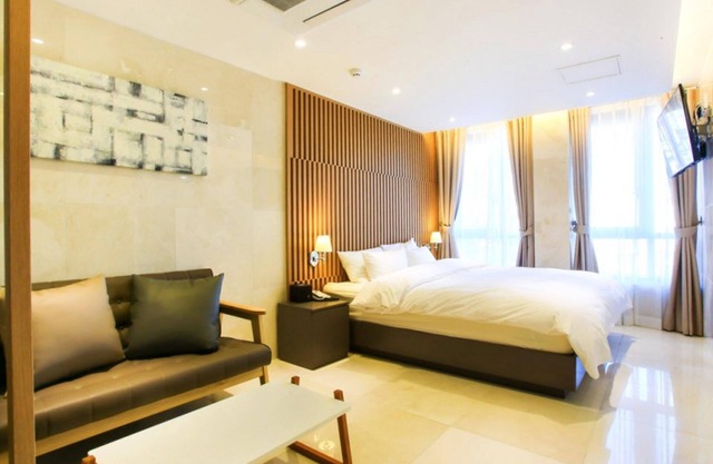 Jamsil Corner Hotel