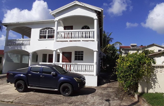 Jan's Villa - 1 Bed Apartment - 5 min from the beach